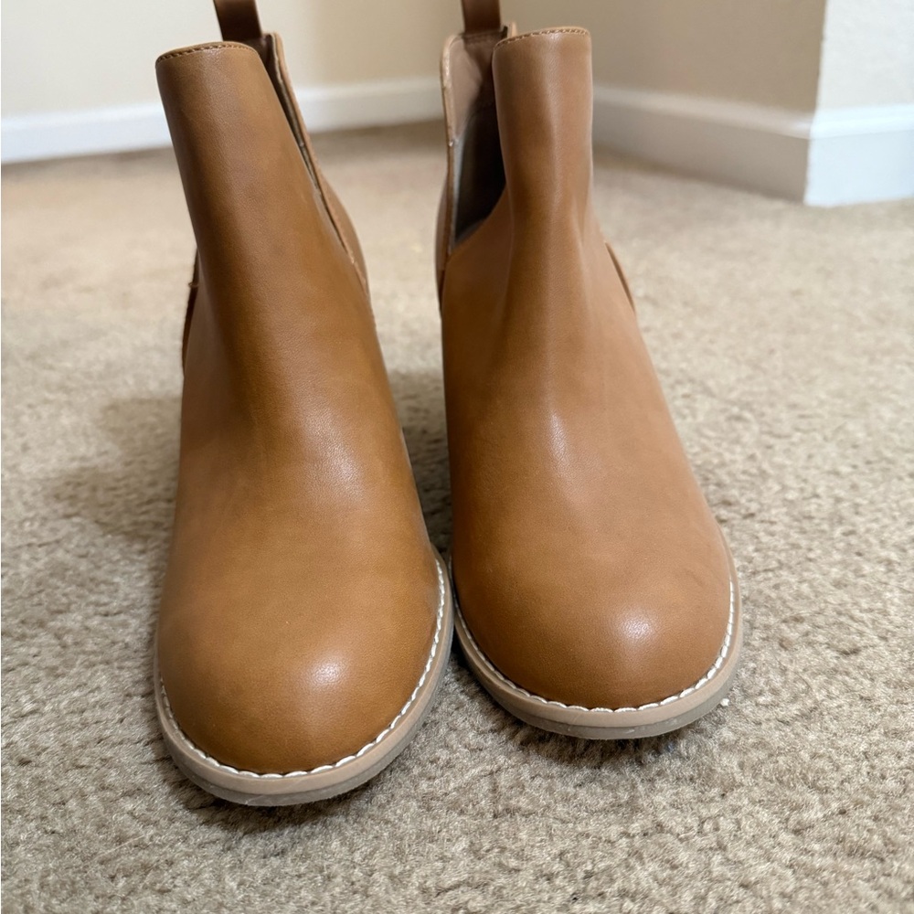 Report Tan Wedge Ankle Boots | Size 8.5 - Picture 3 of 4